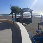 Urbanizacion Bahia, Mezquitilla, Al Lado De La Playa, El Horario De La Piscina Varia Segun Fechas Appartement