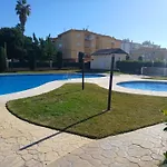 Appartement Urbanizacion Bahia, Mezquitilla, Al Lado De La Playa, El Horario De La Piscina Varia Segun Fechas *