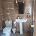 Urbanizacion Bahia, Mezquitilla, Al Lado De La Playa, El Horario De La Piscina Varia Segun Fechas Mezquitilla